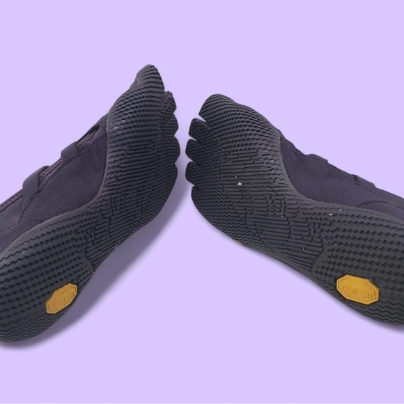 SOLD - Picture 4 of 6